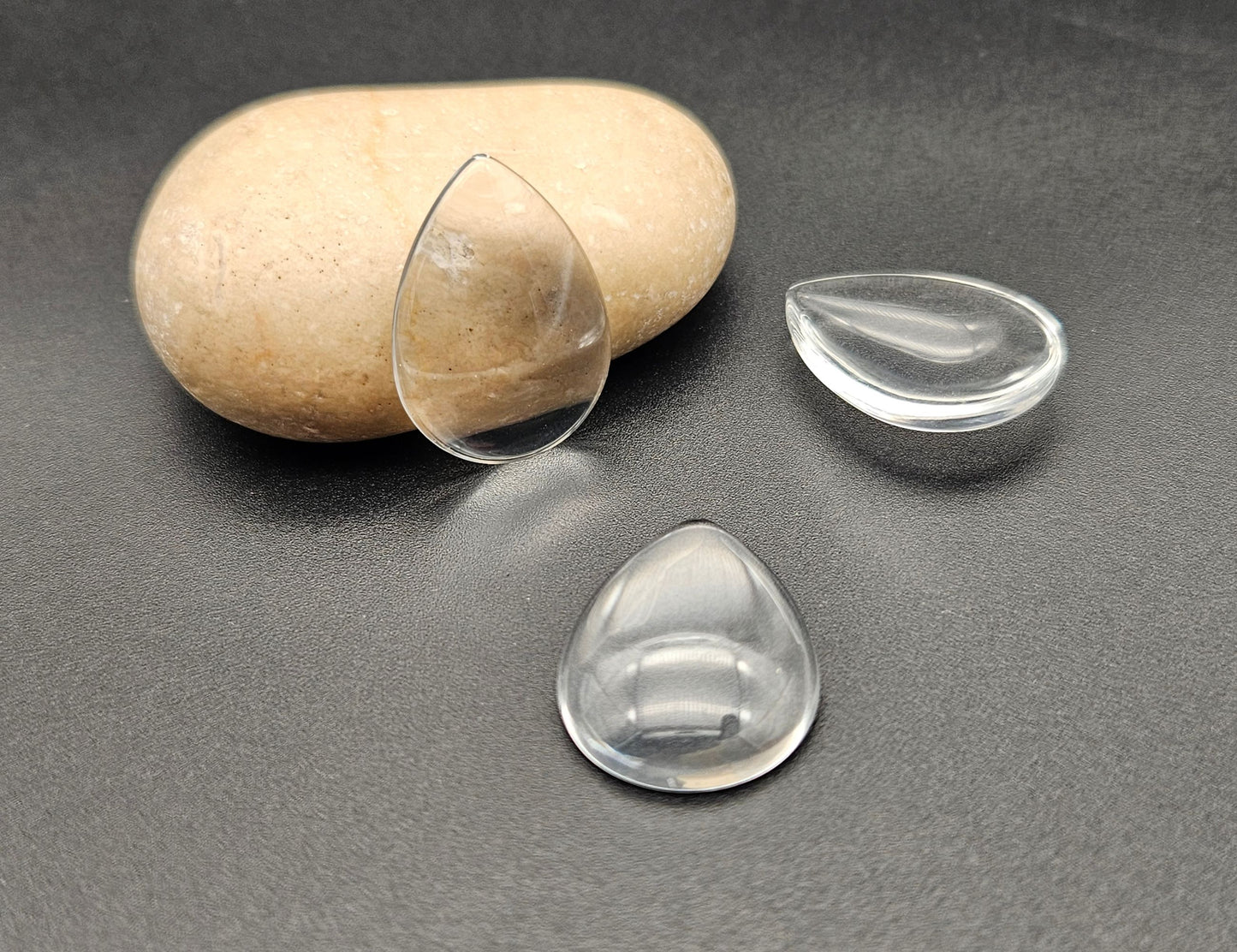 20 cabochons en verre goutte 25x18mm