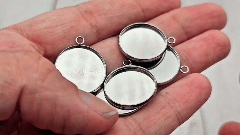 10 pendentifs plateau cabochon 18mm en acier inoxydable