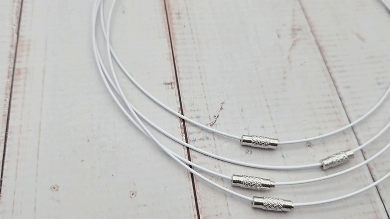 10 tours de cou couleur blanc acier inoxydable