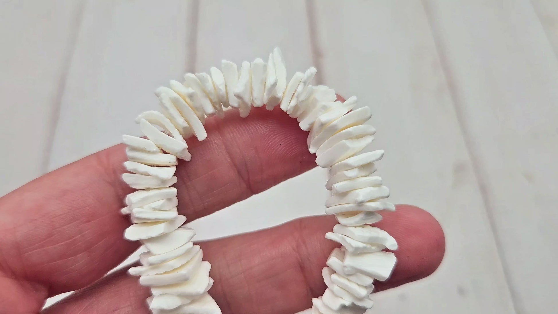 80 perles chips coquillage nacre blanchies