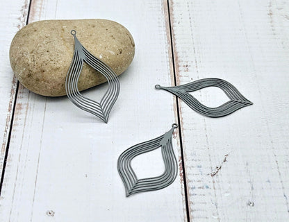 10 estampes feuilles grises acier inoxydable