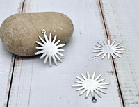 10 breloques soleil acier inoxydable