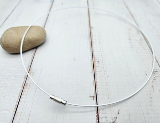 10 tours de cou couleur blanc acier inoxydable