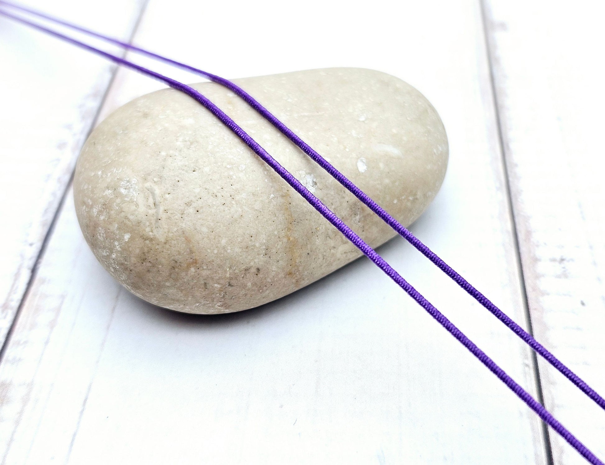 Fil élastique violet 1mm – 22 mètres