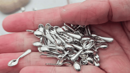50 miniatures cuillères argentées