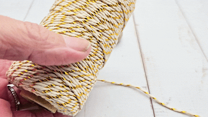 Bobine de ficelle style Baker’s Twine blanc crème et doré – 100 mètres