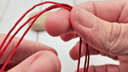 Cordon en coton ciré rouge 1mm - 10 mètres