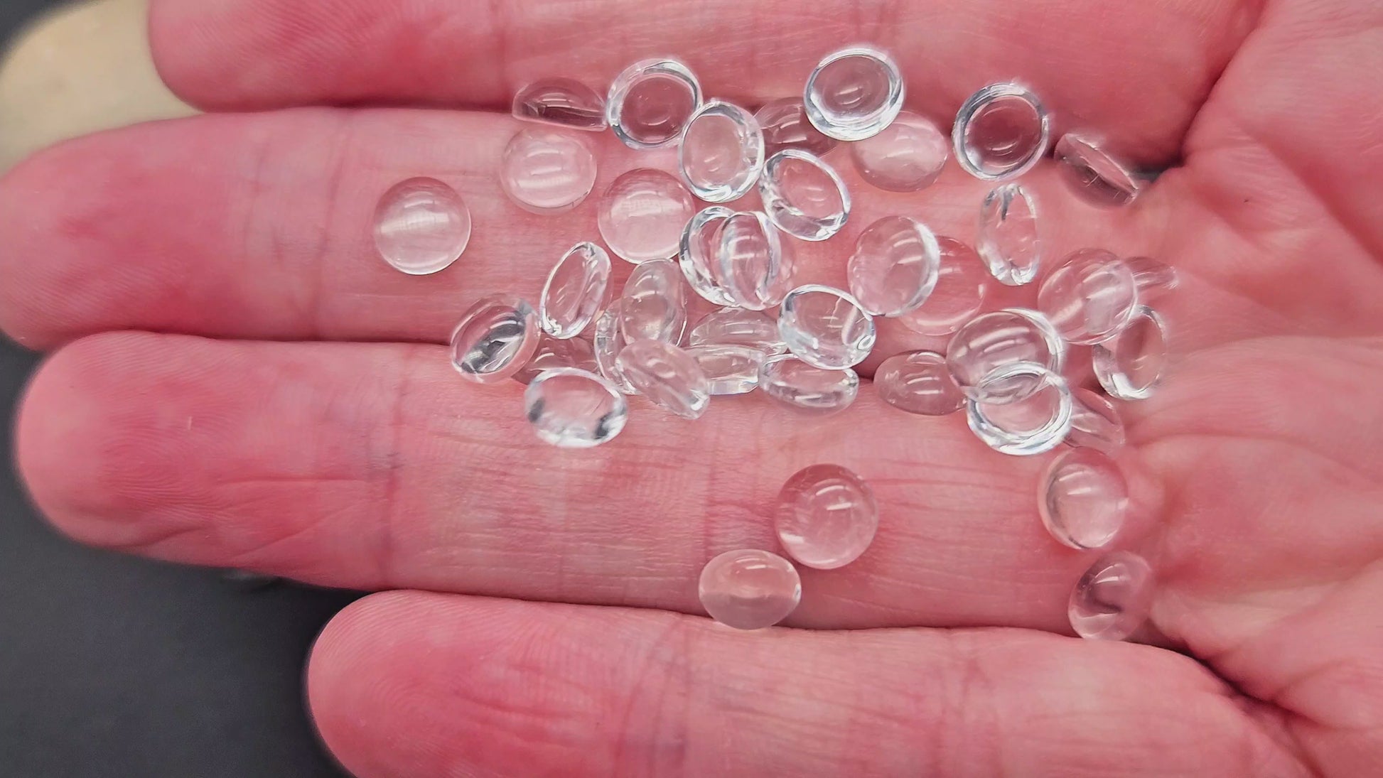 40 cabochons en verre 6mm