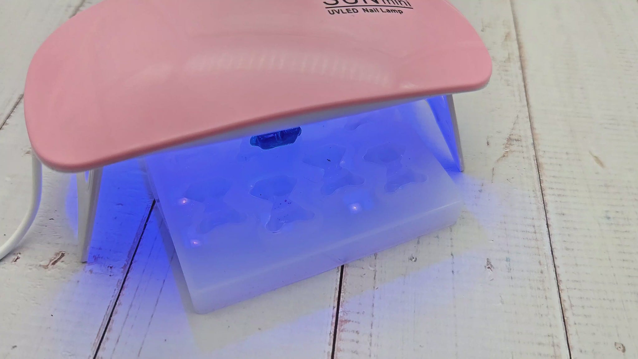Lampe UV LED 6 watts pour créations en résine UV