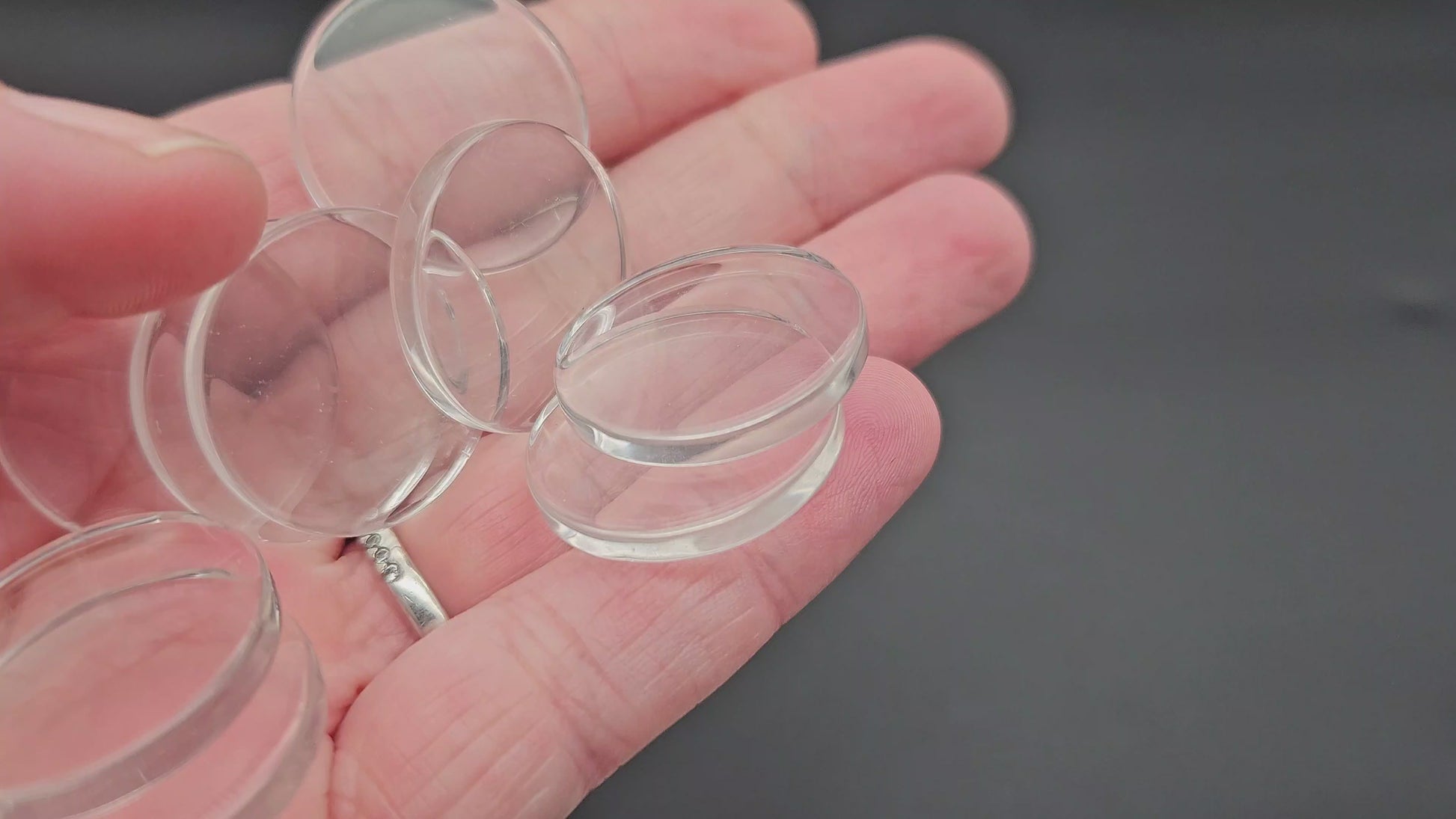 20 cabochons plats en verre 25mm