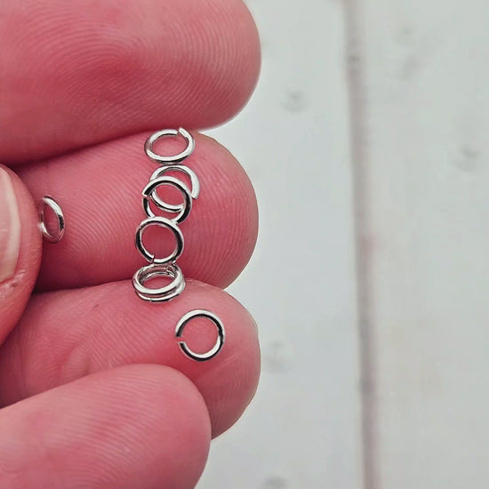 50 anneaux de jonction 4mm argent platine