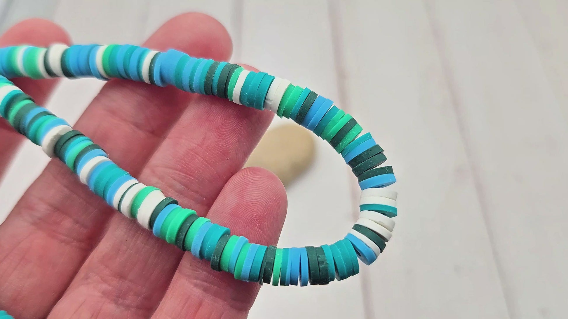290 perles heishi tons turquoise vert 6mm
