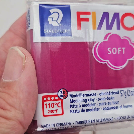 Pâte Fimo Soft 57g – Fruits rouges givrés n°T23