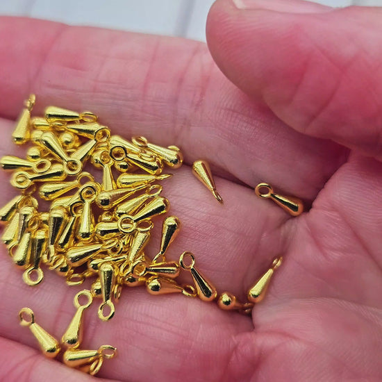 200 breloques gouttes 7mm couleur or