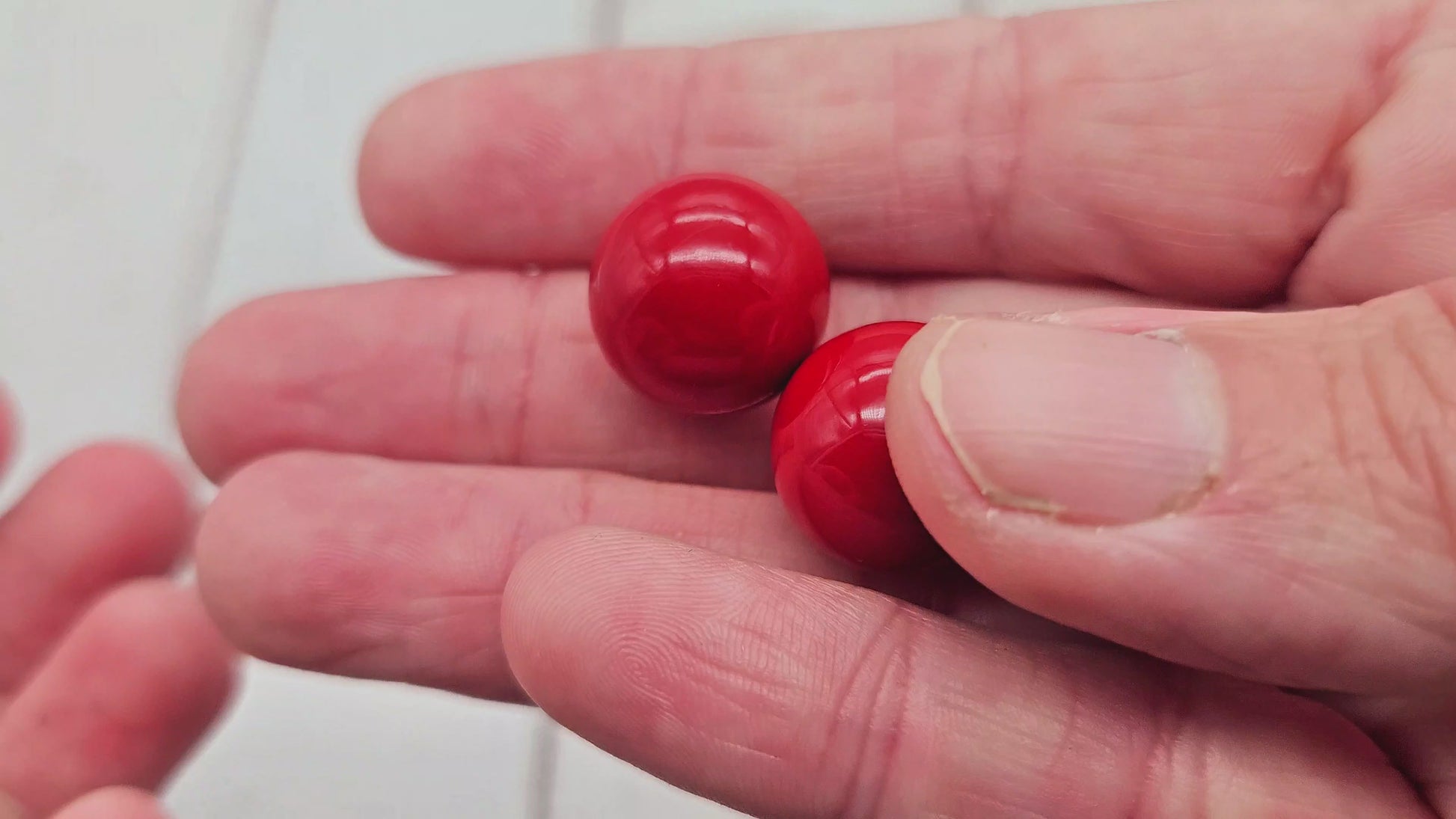 2 perles sonores 16mm couleur rouge création bolas de grossesse